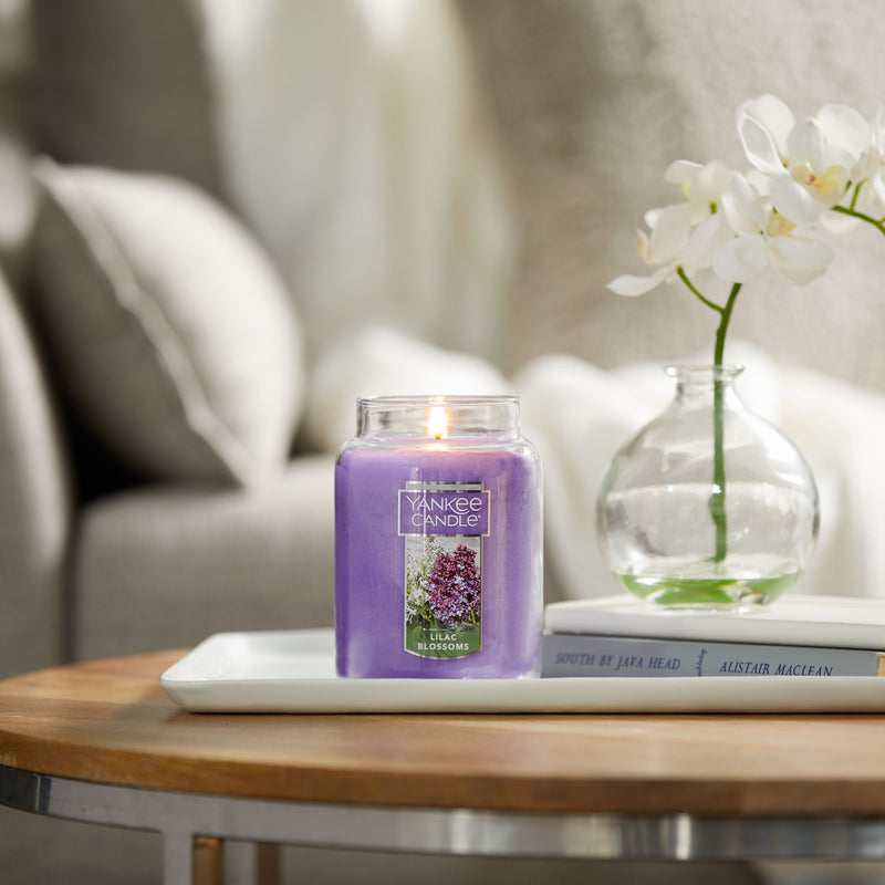 Yankee Candle Classic Large Jar Single Wick Candle, Lilac Blossoms, 22 Ounce