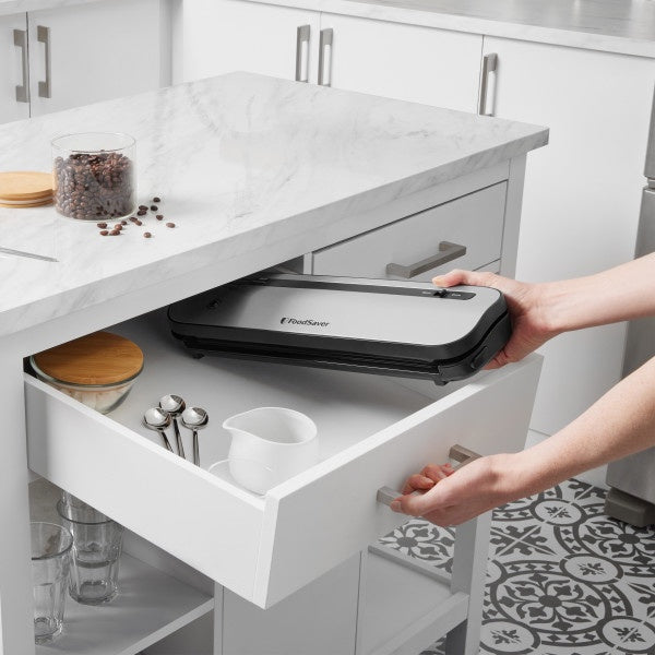 FoodSaver VS1260 Space Saving Vacuum Sealing System