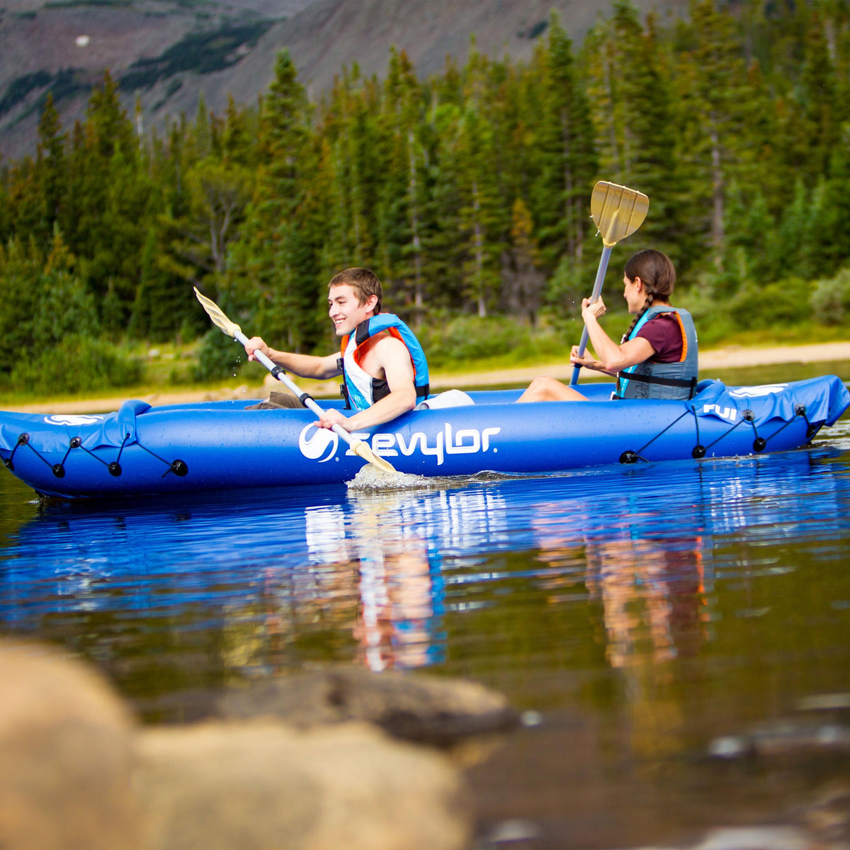 フィジー カヤック /トラベルバッグ(2人乗り) Sevylor社 Fiji 2-Person Kayak Blue Sevylor Fiji 2-Person Kayak , Blue, 10' 4