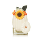 Yankee Candle Scent plug Diffuser Pumpkin Arrangement With Light Sensor, Scent Plug Refill Spiced Pumpkin and Autumn Wreath