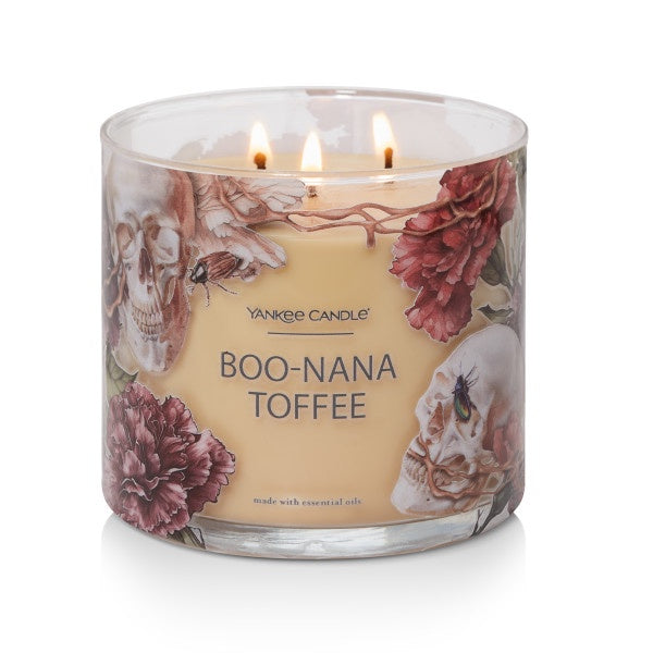 Yankee Candle 3-Wick Decorative Scented Candle, Boo-Nana Toffee, 14.5 Ounce